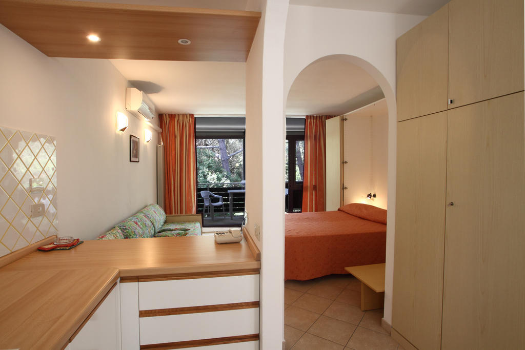 Residence Casa Di Caccia Marina Di Bibbona Szoba fotó