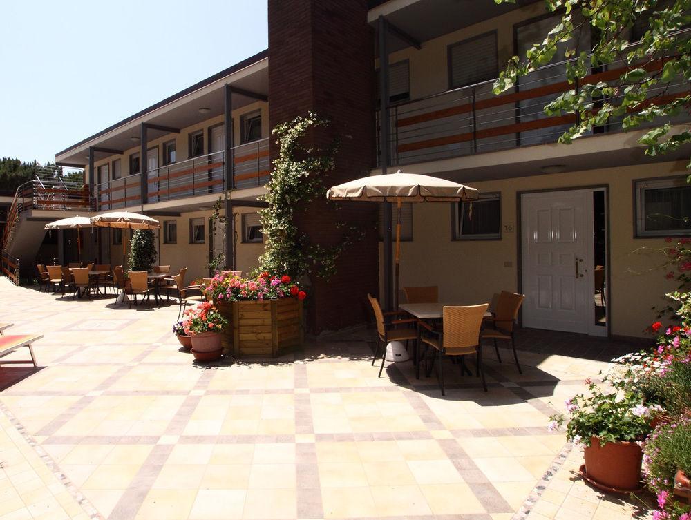 Residence Casa Di Caccia Marina Di Bibbona Kültér fotó
